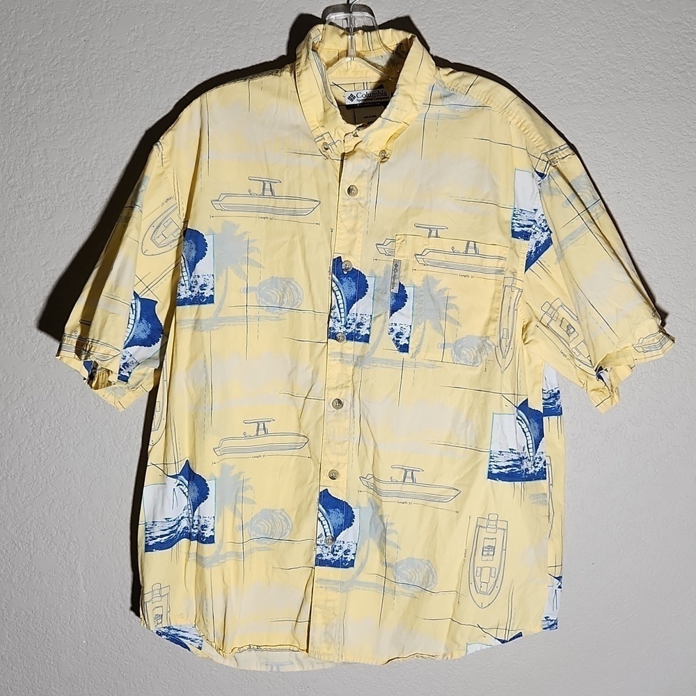 Columbia Shirt Fishing Boats Marlin Fish Pattern Size M Short Sleeve Yellow